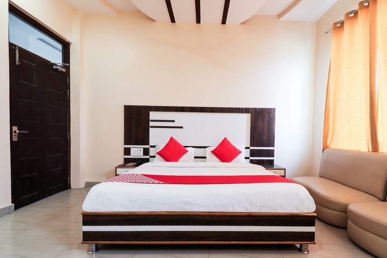 Oyo 39959 Hotel Bandhan Bahraich Exterior foto